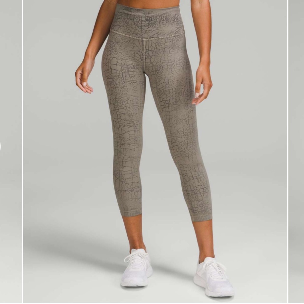 Lululemon Wunder Train High-Rise Crop 23”